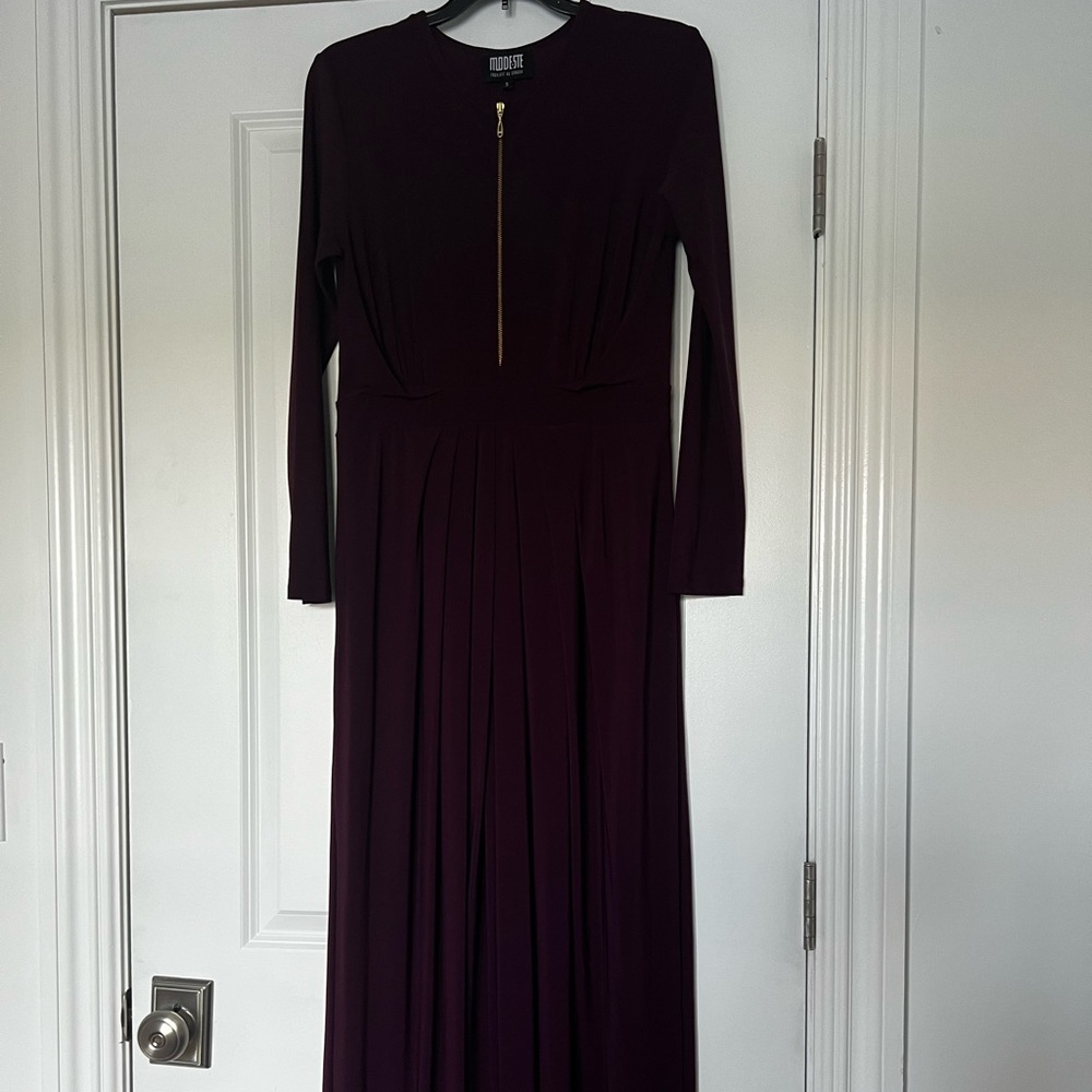 LONG SLEEVES PURPLE MAXI DRESS. Size small. Nursing friendly.